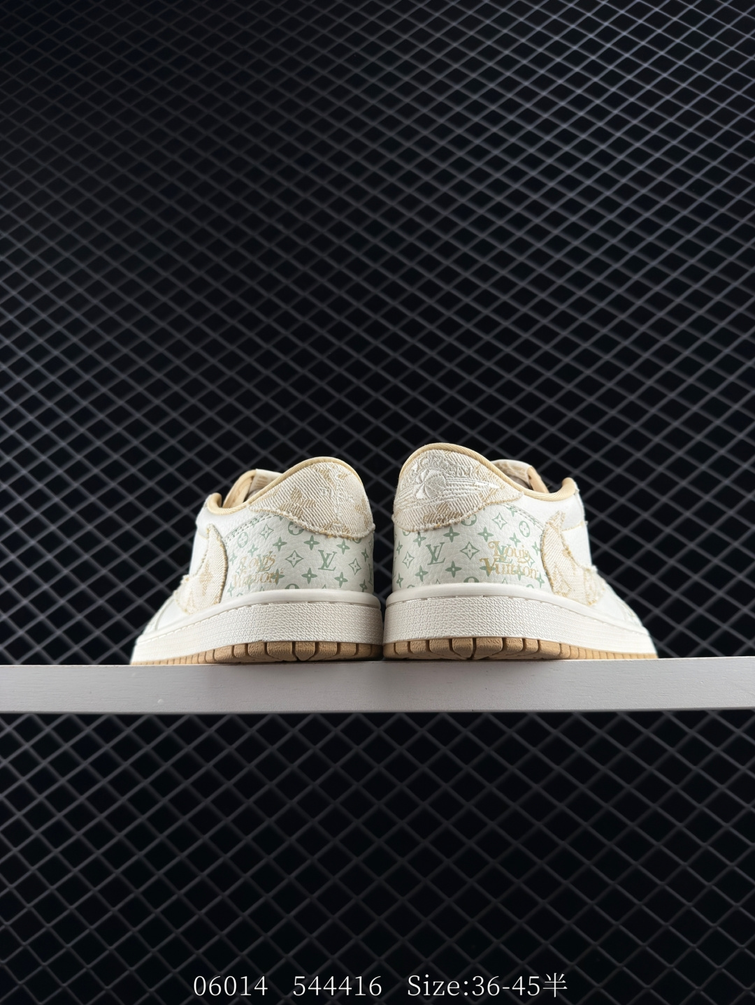 Nike Air Jordan 1 x Travis Scott AJ1